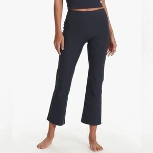 Vuori Mid Rise Elevation Slim Bootcut Pant Navy Heather